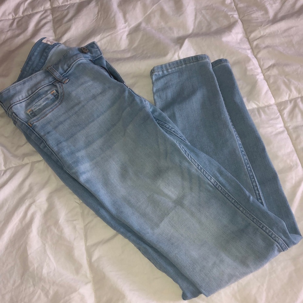 Light jeans